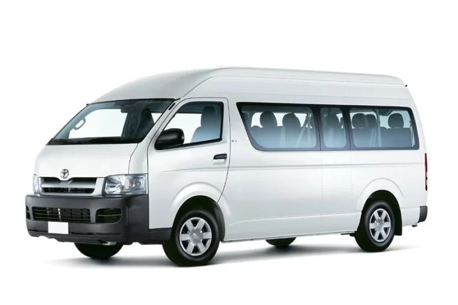 Toyota-Hiace-Manual.jpg-900x600 Toyota-Hiace-Manual.jpg-900x600